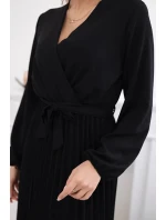 Šaty s viazaným plisovaným lemom čierne