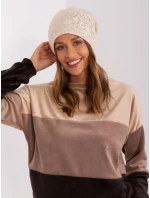 AT CZ 23250 cap.01P svetlo béžová