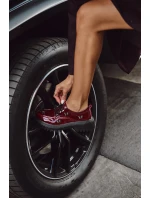 Lakierowane Skórzane Półbuty Damskie Z Przypinkami Artiker 57C0336 Bordowe