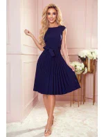 LILA - Tmavomodré dámske plisované šaty s krátkymi rukávmi 311-12