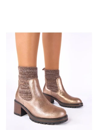 Topánky na podpätku model 222349 Solea Topánky na podpätku model 222349 Solea