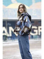 Svetlomodrá krátka károvaná košeľová bunda (AG3-1839)