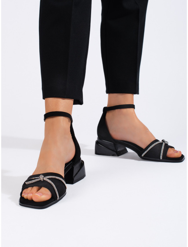 Módne čierne sandále pre ženy na širokom podpätku