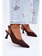 Materiálové sandály na podpatku čokoládové Delessa