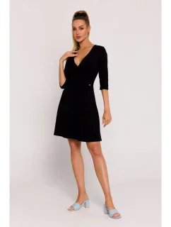 M786 Priliehavé mini šaty - čierne