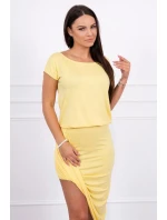 Asymetrické žlté šaty