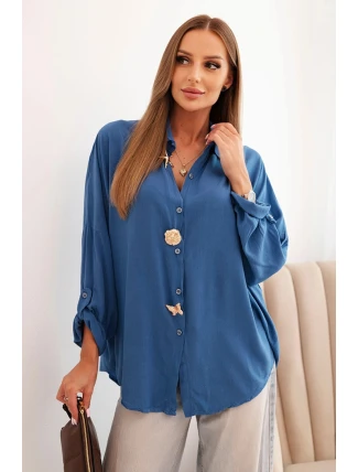 Dámska košeľa z viskózy s ozdobnými gombíkmi a džínsovým golierom modrá