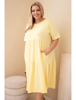 Dámske bavlnené plus size šaty s krátkymi rukávmi a volánom žltej farby Dámske bavlnené plus size šaty s krátkymi rukávmi a volánom žltej farby