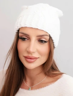 Dámska zimná vlnená čiapka s ozdobným razením K474 biela