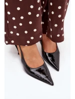 Lodičky s ihlovým podpätkom model 216026 Krok vo veľkom štýle