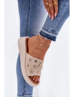 Žabky na platforme model 213952 Krok vo veľkom štýle