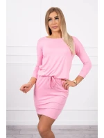 Svetloružové viskózové šaty so zaväzovaním v páse