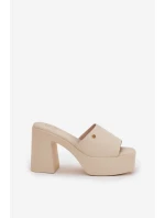 Damskie Klapki Z Eko Skóry Na Słupku I Platformie Jasnobeżowe Tamirella