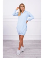 Šaty s kapucňou v modrej farbe