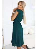 374-8 POLINA Plisované šaty s výstrihom a volánmi - ZELENÉ