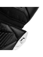 Reusch Attrakt Resist Jr Brankárske rukavice 5572615 7700 Reusch Attrakt Resist Jr Brankárske rukavice 5572615 7700