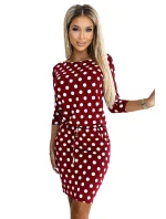 13-156 Športové šaty s viazaním a vreckami - bordové s hráškom 13-156 Športové šaty s viazaním a vreckami - bordové s hráškom