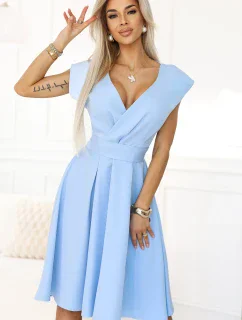 348-12 SCARLETT - Roztiahnuté midi šaty s obálkovým výstrihom a opaskom - MODRÁ