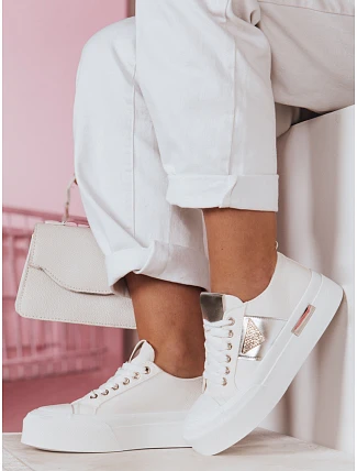 Dámske tenisky na platforme TRENDIS ZY0703 biele – FashionStreet Dámske tenisky na platforme TRENDIS ZY0703 biele – FashionStreet