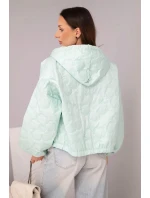 Dámska prešívaná bunda s kapucňou a ozdobným kvetinovým vzorom mentolová