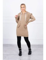 Šaty s ozdobnými volánikmi a kapucňou camel