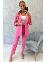 Elegantná súprava saka a nohavíc v ružovej farbe
