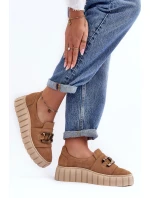 Zamszowe Półbuty Damskie Na Platformie Z Ozdobą Ciemnobeżowe Lewski 3398