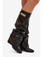 Dámské Kozačky Na Podpatku S Ohnutým Žíním A Zlatým Detalem Černé Diorna