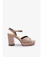 Dámske lakované sandále na vysokom podpätku Béžová D&A