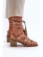 Wiązane Sandały Na Niskim Obcasie Ozdobione Ćwiekami Zielone Chrisele