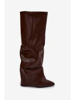 Zateplené dámské kozačky s obráceným lemem na podpatku čokoládové Elivira