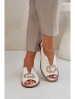 Skórzane Sandały Na Płaskim Obcasie Z Ozdobą Laura Messi 2865 Jasnobeżowe