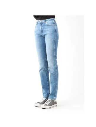 Dámske džínsy Wrangler Boyfriend Jeans Best Blue W27M9194O