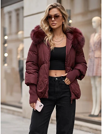 Dámska zimná prešívaná bunda s kožušinovým lemom, bordová, FashionStreet TY5992 Dámska zimná prešívaná bunda s kožušinovým lemom, bordová, FashionStreet TY5992