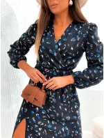 Čierno-modré vzdušné šaty s rozparkom v spodnej časti (82121) Čierno-modré vzdušné šaty s rozparkom v spodnej časti (82121)