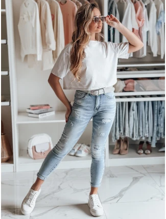 Dámske úzke džínsy s trením svetlomodrej farby FASHIONIX FashionStreet UY2708 Dámske úzke džínsy s trením svetlomodrej farby FASHIONIX FashionStreet UY2708