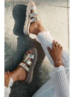 Klapki Damskie Z Naturalnej Skóry Na Platformie Zazoo 40440 Złote