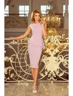 Elegantné dámske midi šaty vo farbe lila s volánikom model 5943396