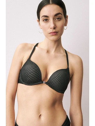 Model Push-up 229890 od značky Triumph