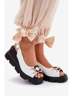 Skórzane Sandały Damskie Na Koturnie I Platformie Z Ozdobą Artiker 56C1588 Białe