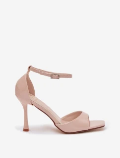 Sandále na podpätku model 222260 Vykročte štýlovo