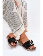 Klapki Damskie Na Platformie Z Kokardką I Ozdobną Broszką Czarne Lenela