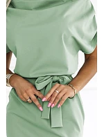 240-10 ROXI pohodlné šaty s asymetrickou sukňou a opaskom - pistáciová farba