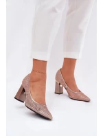 Dámske sieťované lodičky na podpätku s ozdobou Vinceza - béžové Dámske sieťované lodičky na podpätku s ozdobou Vinceza - béžové