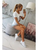 Blúzka so ženskou grafikou biela Blúzka so ženskou grafikou biela