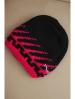 Dámska zimná vlnená čiapka s geometrickým vzorom a kamienkami K469 black + fuchsia
