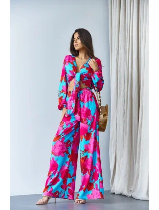 Svetlomodrá súprava - blúzka na zaväzovanie a široké nohavice (8175)