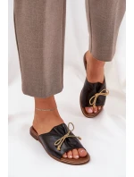 Skórzane Płaskie Eleganckie Klapki Z Kokardką Lewski 3572 Czarne