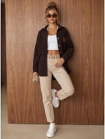 Dámska oversize košeľová bunda z kordového materiálu v čokoládovej farbe FashionStreet TY6054 Dámska oversize košeľová bunda z kordového materiálu v čokoládovej farbe FashionStreet TY6054