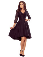 Čierne dámske šaty s dlhším zadným dielom as čipkovaným výstrihom model 7776696